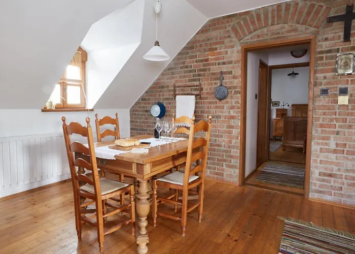 Troszt Pince Apartment